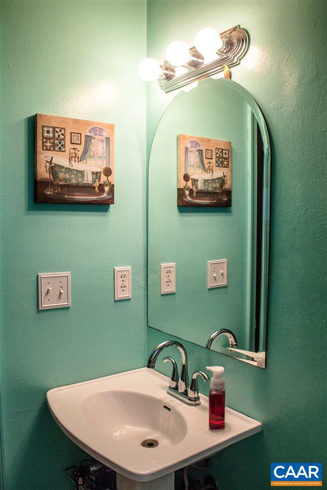 71 Thomas Court Ruckersville, VA 22968 - Photo 14 of 17 Gallery Image 14