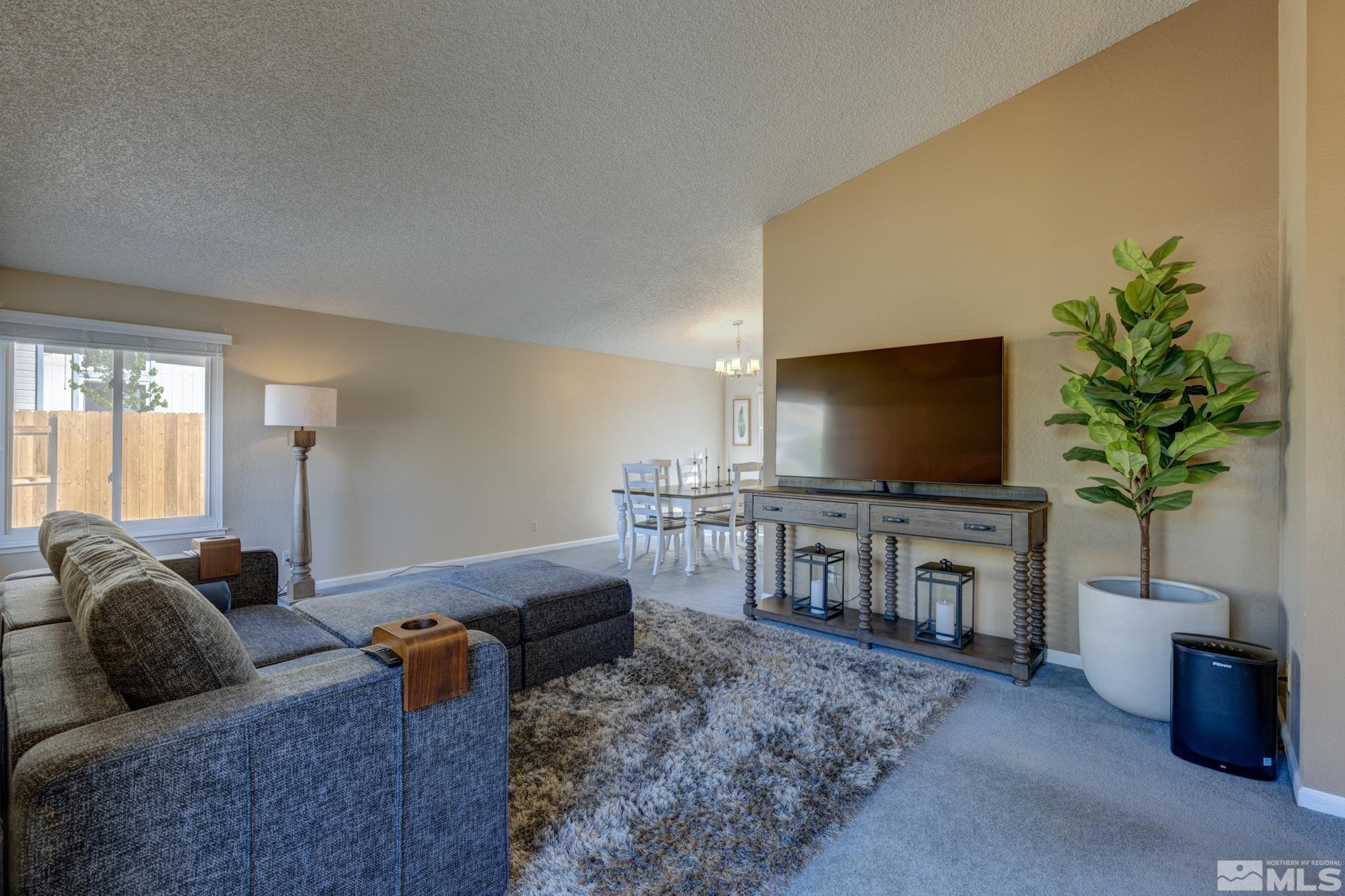 1606 Ambassador Drive Reno, NV 89523 - Photo 4 of 24 Photo 4