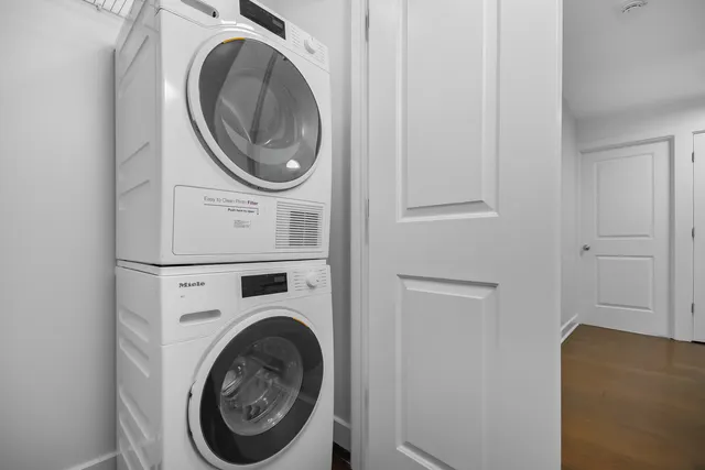 $3,450 | 30 East Huron Street, Unit 3602, Chicago, IL 60611