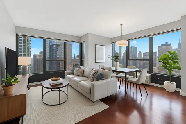 $3,450 | 30 East Huron Street, Unit 3602, Chicago, IL 60611