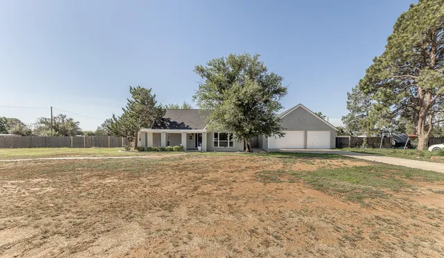 $290,000 | 304 Cactus Drive, Levelland, TX 79336