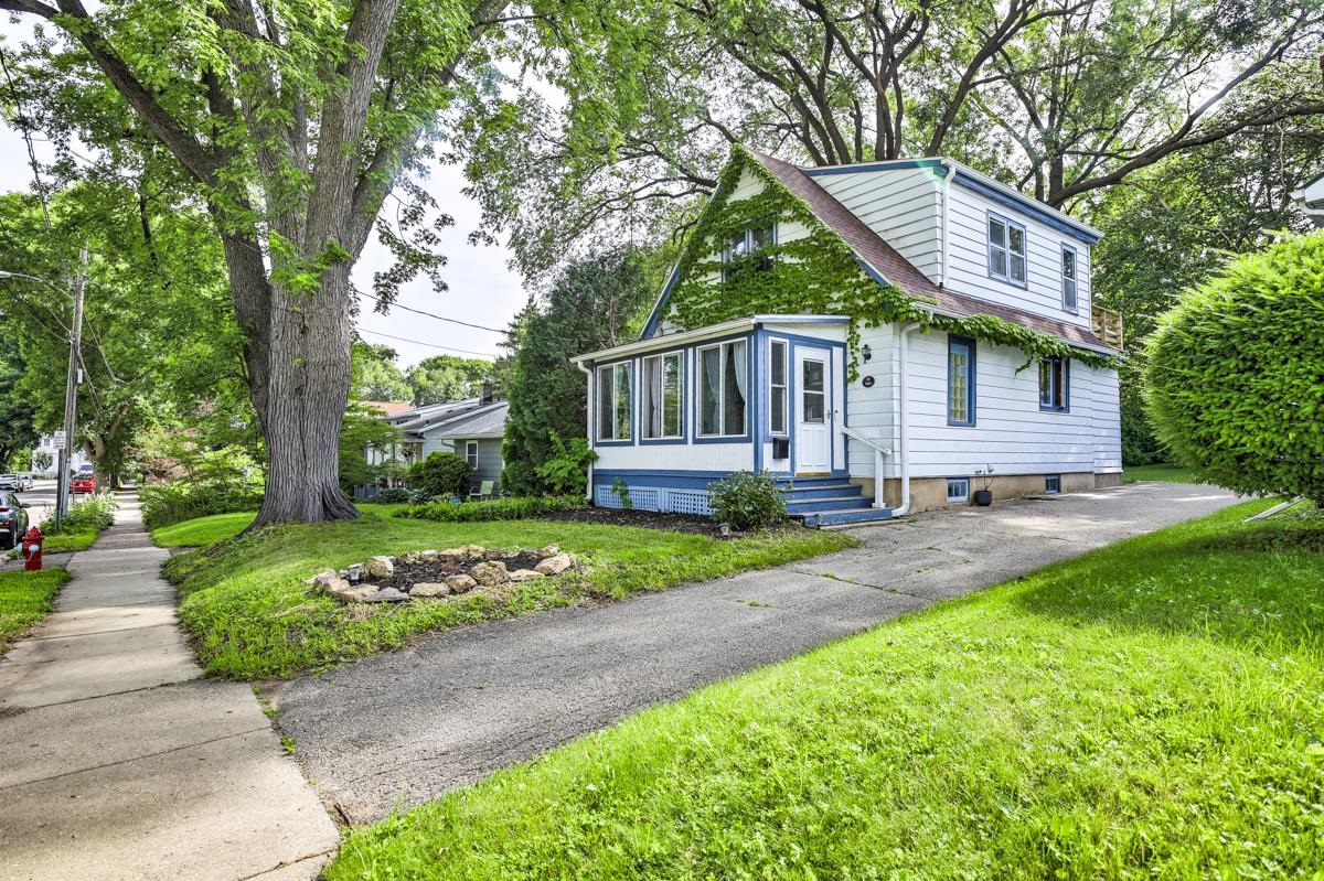 1109 Homer Court Madison, WI 53715 - Photo 3 of 48