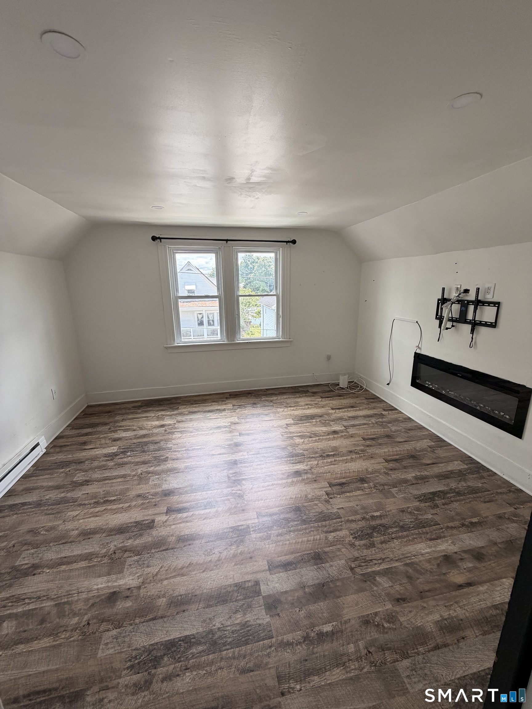 10 Rowe Street New Haven, CT 06513 - Photo 2 of 5