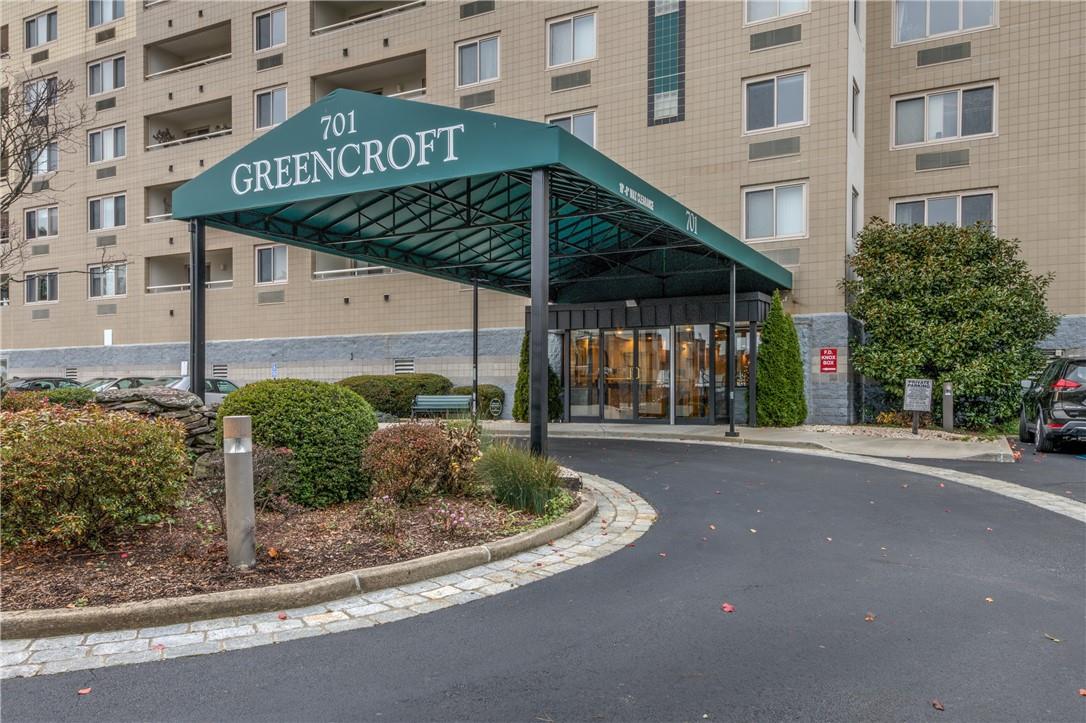 701 Pelham Road, Unit PH8 New Rochelle, NY 10805 - Photo 1 of 1 Gallery Image 1