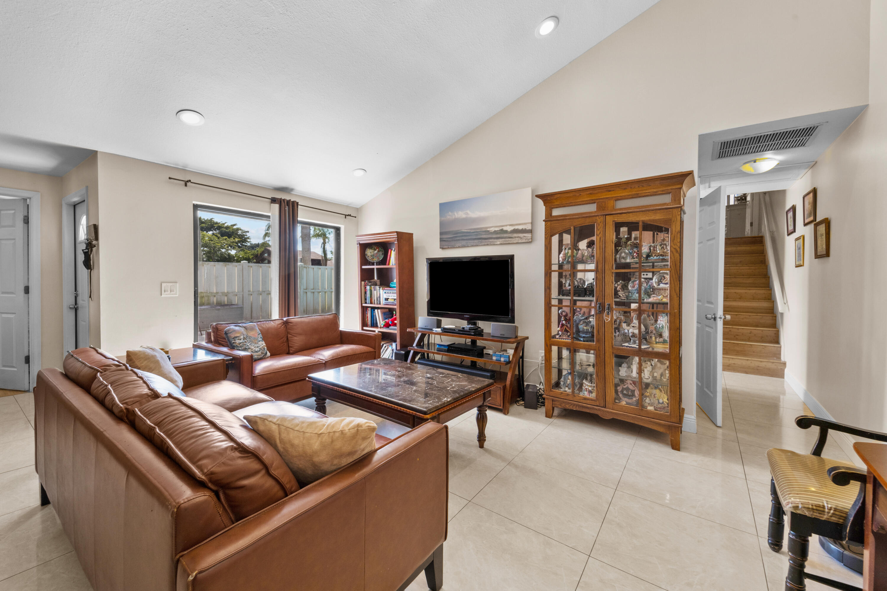 9641 Boca Gardens Parkway, Unit D Boca Raton, FL 33496 - Photo 17 of 27 024A07CA-B822-4FE1-9D85-132D9DA37FAE