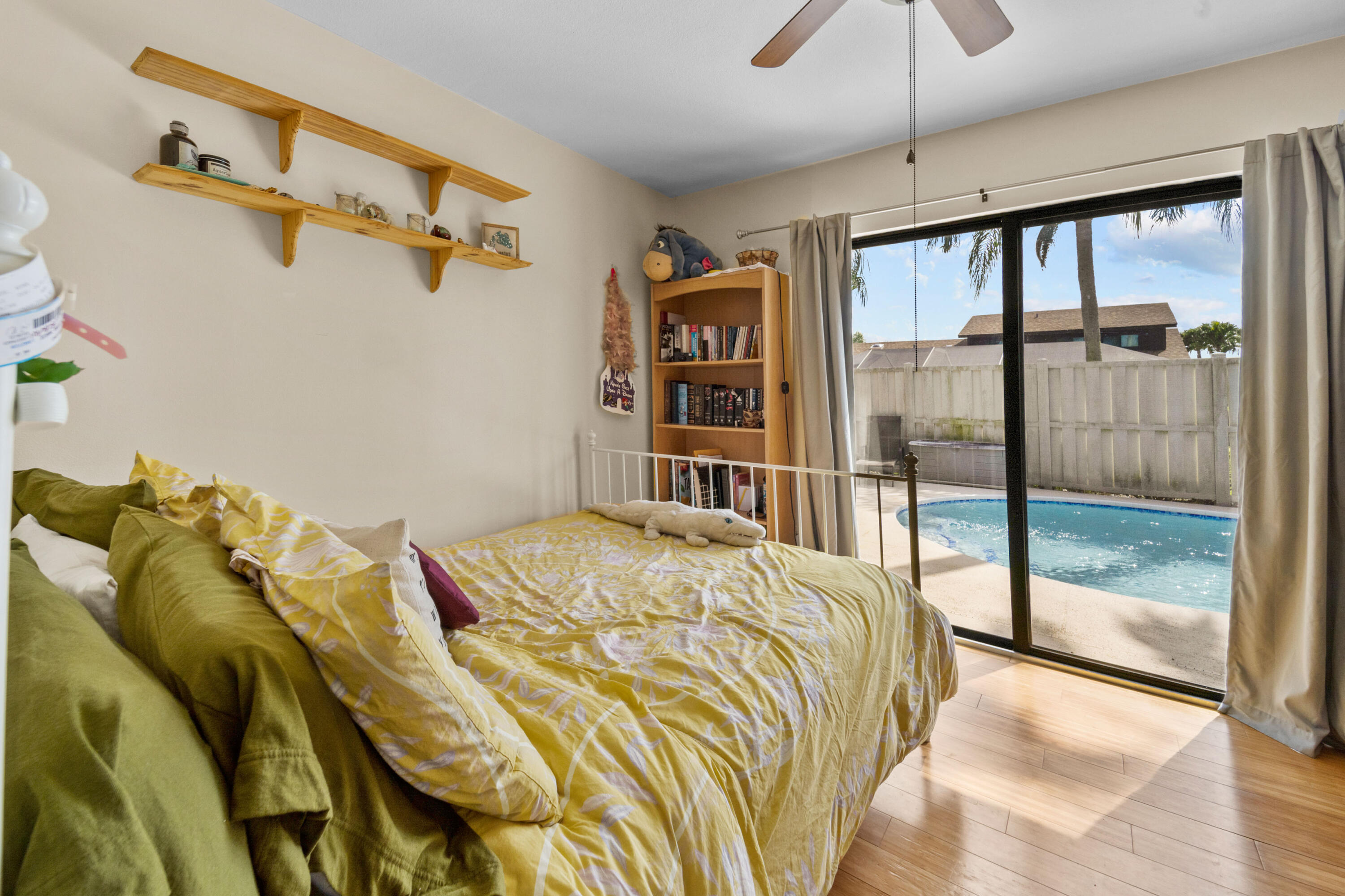 9641 Boca Gardens Parkway, Unit D Boca Raton, FL 33496 - Photo 23 of 27 2nd bedroom