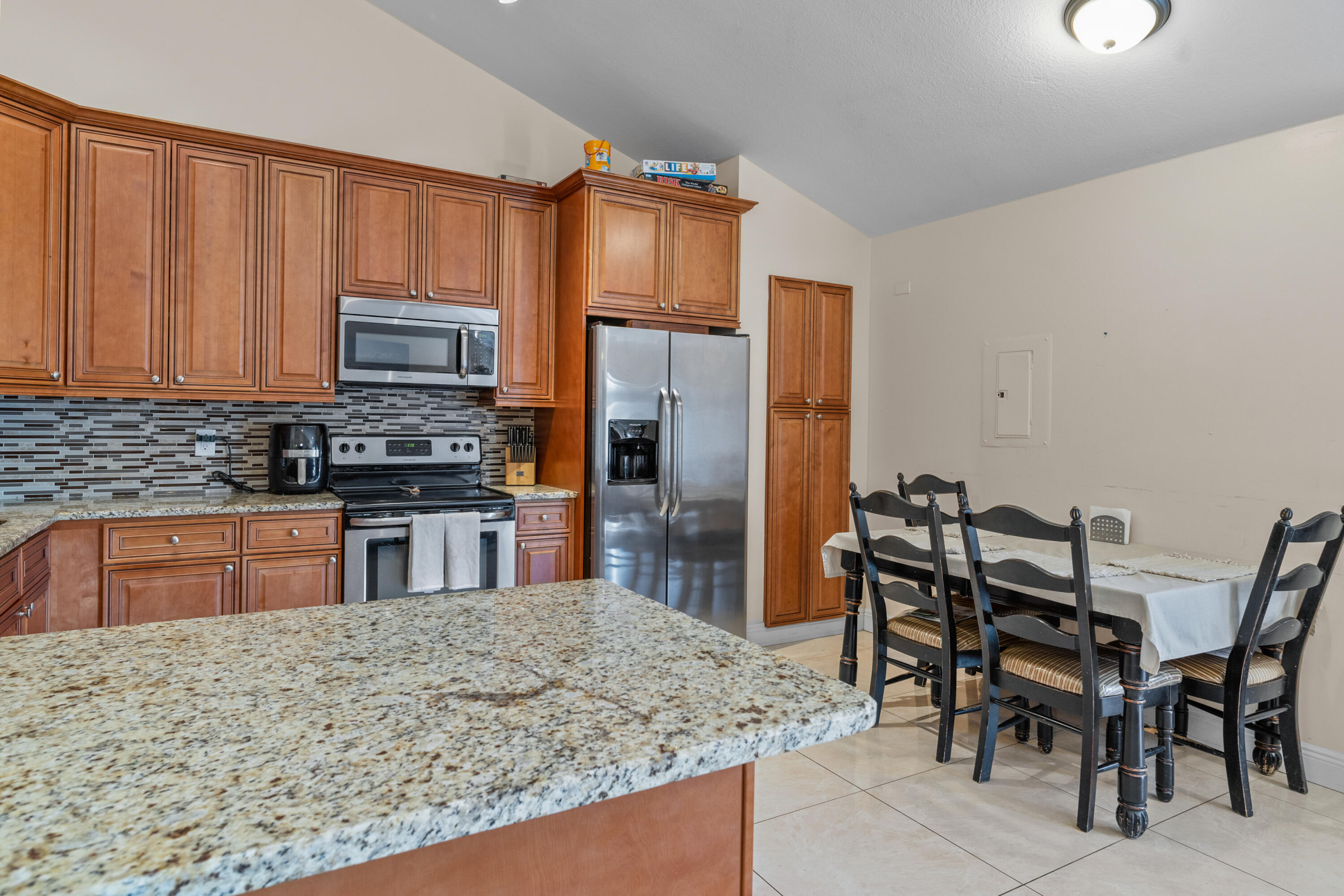 9641 Boca Gardens Parkway, Unit D Boca Raton, FL 33496 - Photo 10 of 27 13EE1468-F938-4327-AEB2-F058D58291FD