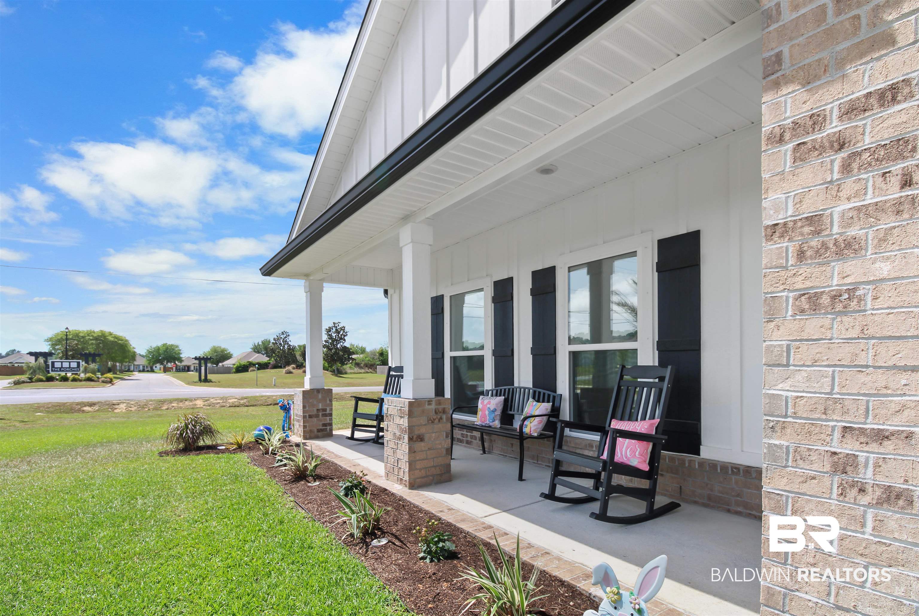 12523 Pheasant Run Elberta, AL 36530 - Photo 3 of 43 Porch with a yard