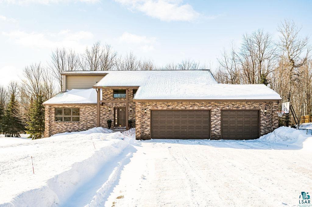 3006 Berkeley Road Duluth, MN 55811 - Photo 1 of 45 Gallery Image 1