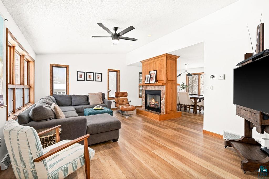 3006 Berkeley Road Duluth, MN 55811 - Photo 4 of 45 Gallery Image 4