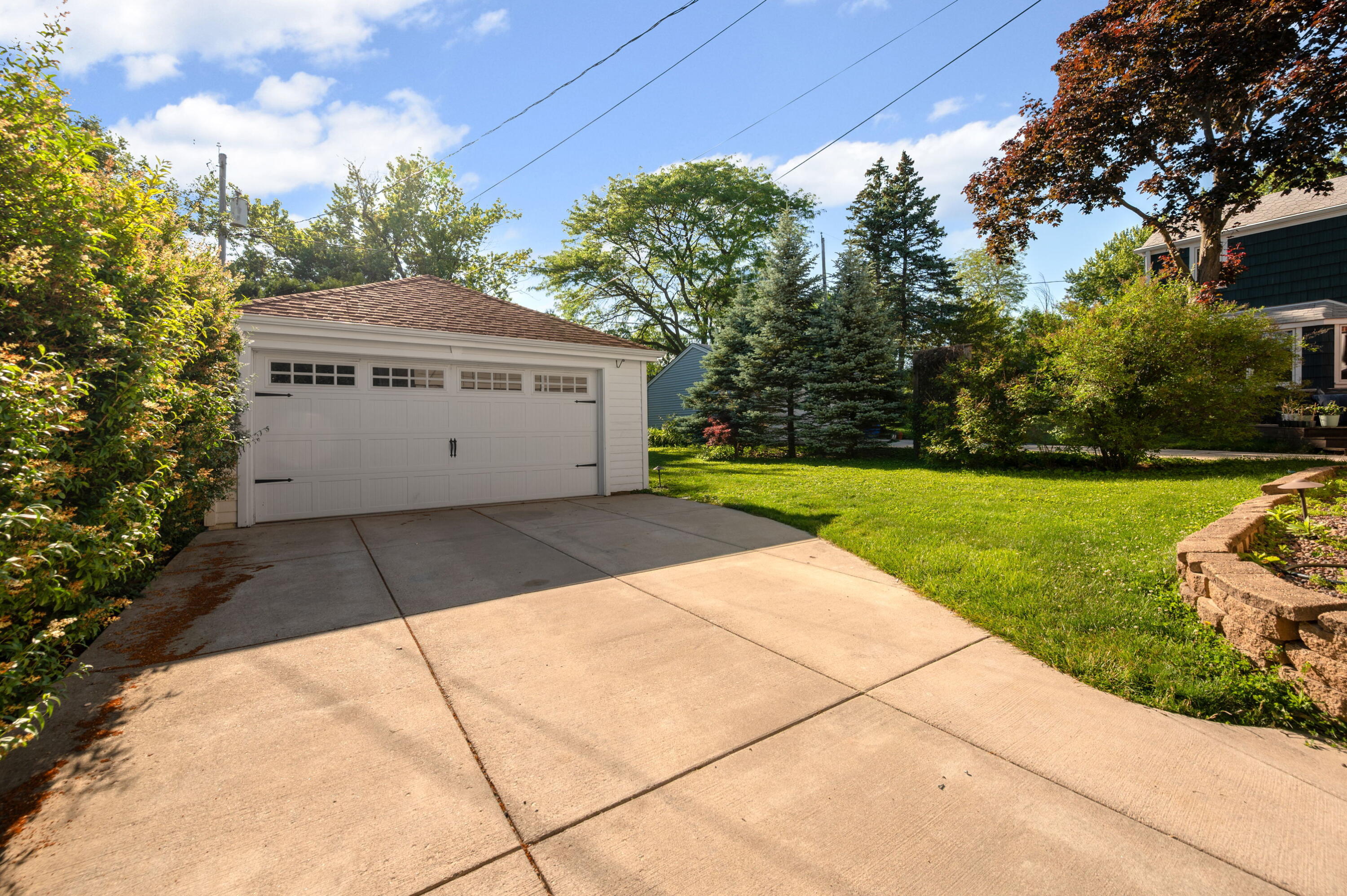 6261 North Bay Ridge Avenue Whitefish Bay, WI 53217 - Photo 21 of 21 Welcome Home!