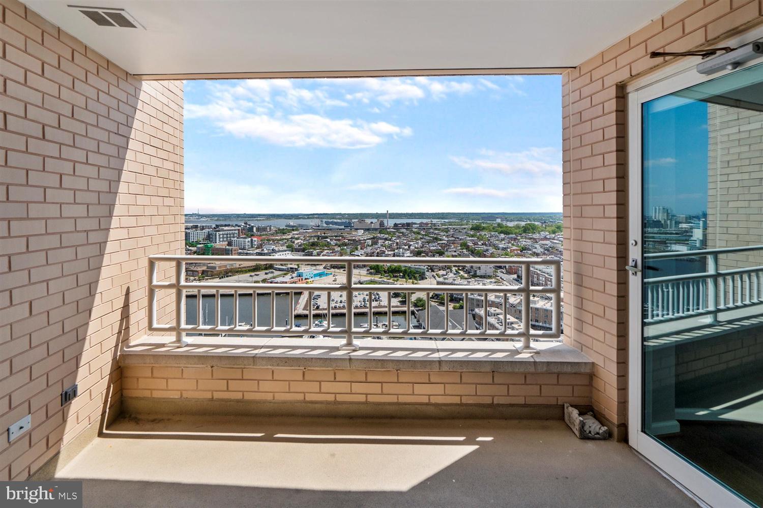 100 Harborview Drive, Unit 2104 Baltimore, MD 21230 - Photo 37 of 39 balcony
