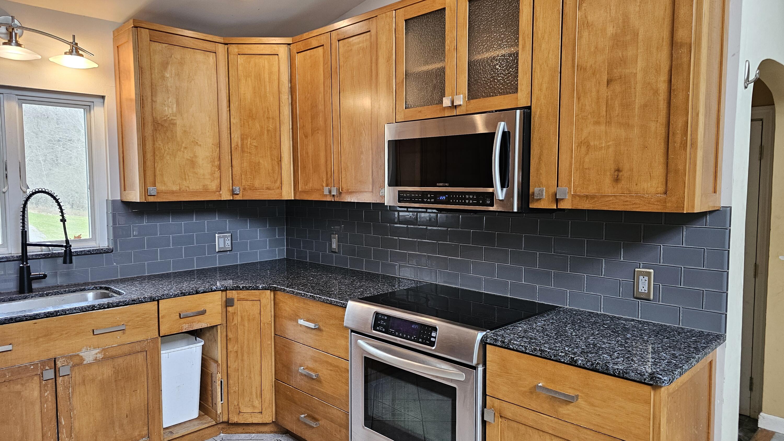 202 Stream Road Winterport, ME 04496 - Photo 6 of 43 Kitchen-Right Side