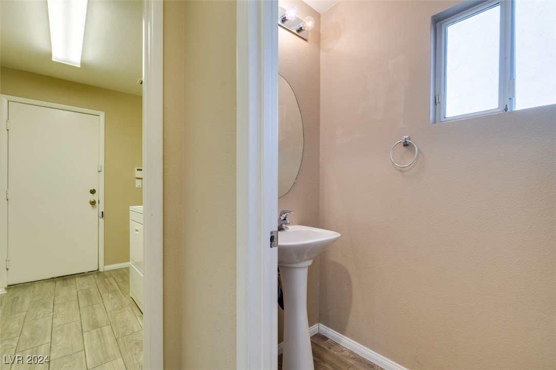 26 Drawback Street Henderson, NV 89012 - Photo 38 of 61 & Laundry Area