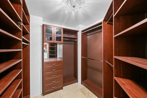 $999,000 | 2401 North Ocean Boulevard, Unit 702, Fort Lauderdale, FL 33305