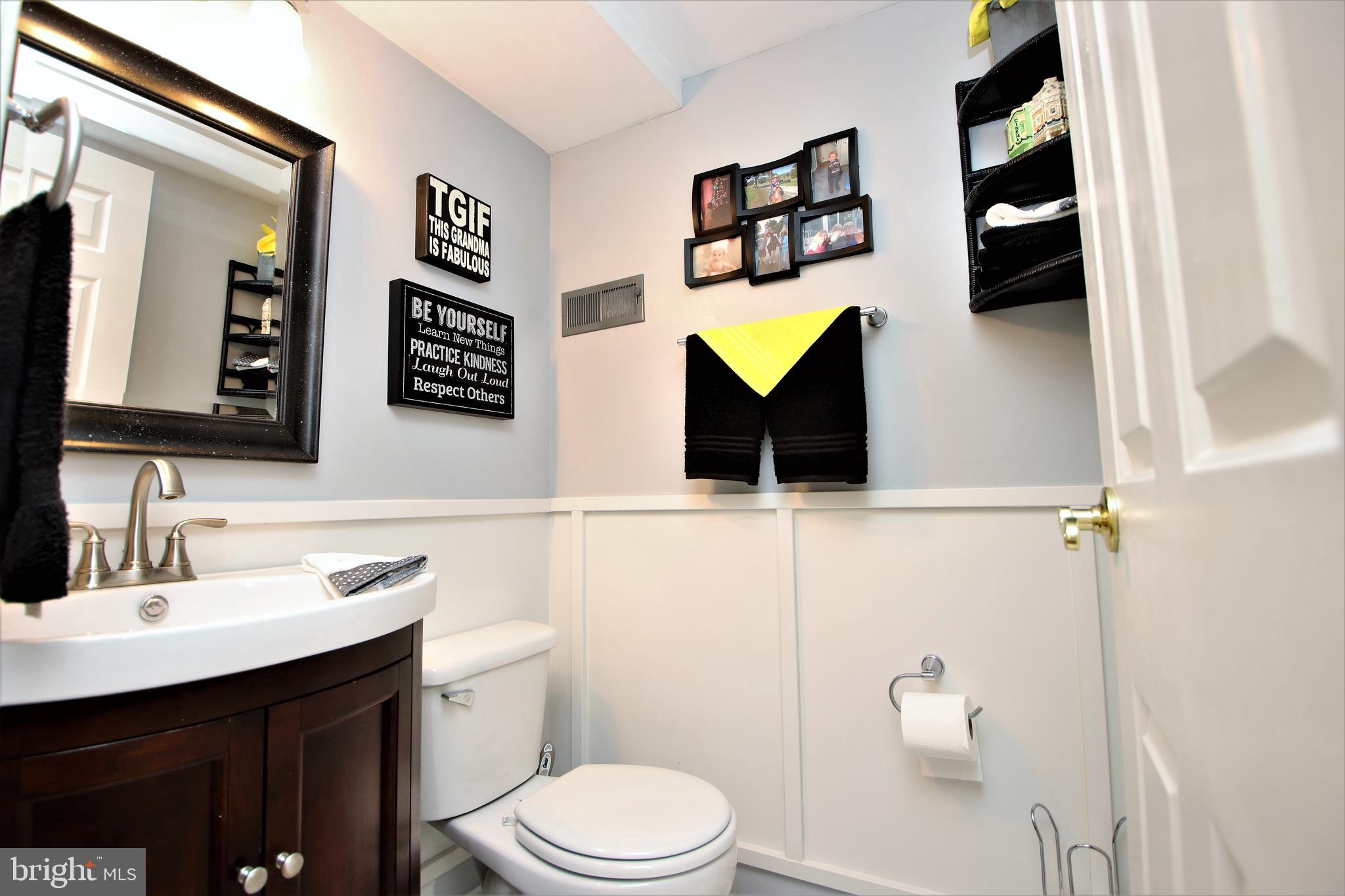 8016 Broken Reed Court Frederick, MD 21701 - Photo 20 of 36 Main Level Half Bath
