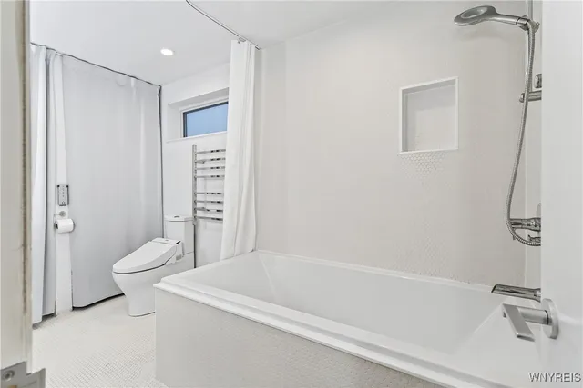 $2,900 | 77 Ashland Avenue, Buffalo, NY 14222