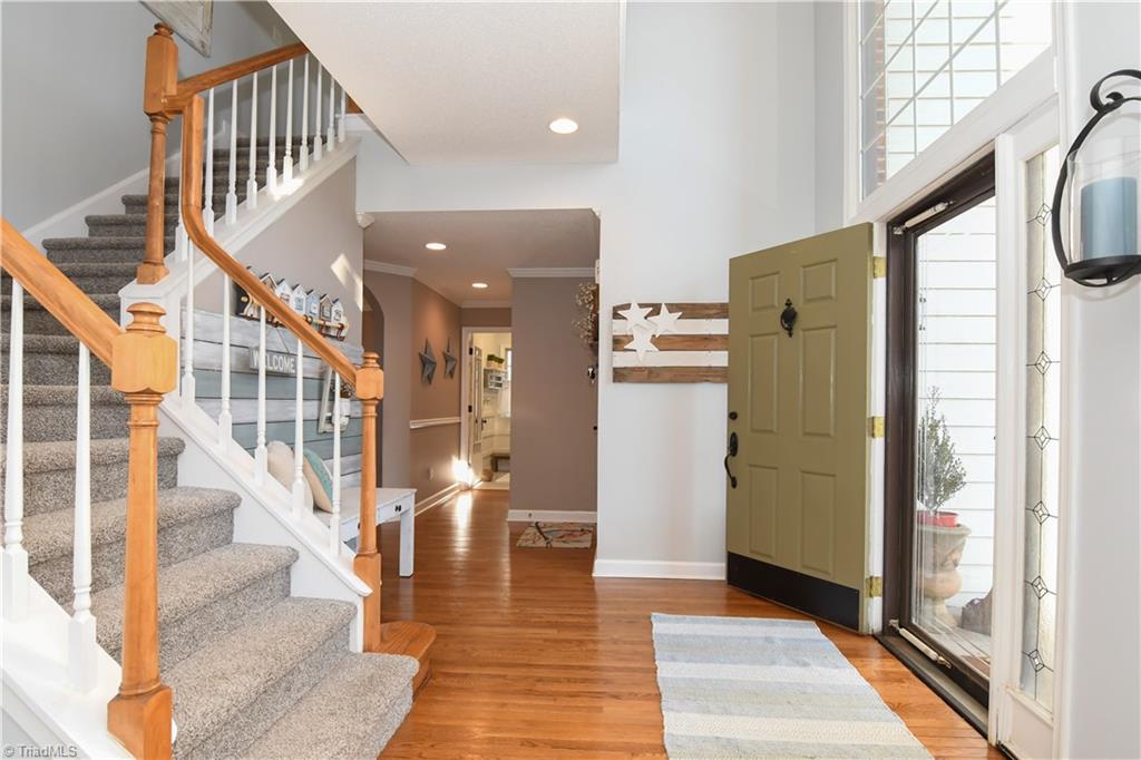 6401 High View Road Greensboro, NC 27410 - Photo 3 of 28 Grand two story arched entry greets you as you enter this beautiful home!