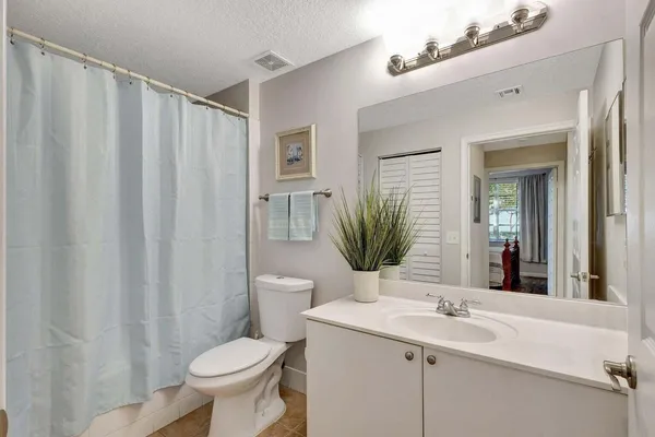 $280,000 | 4736 Chancellor Drive, Unit 11, Jupiter, FL 33458