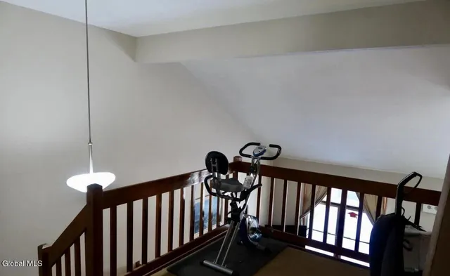 $389,900 | 214 Walnut Lane, Guilderland, NY 12159