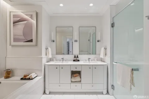 $3,300,000 | 875 California Street, Unit 703, San Francisco, CA 94108