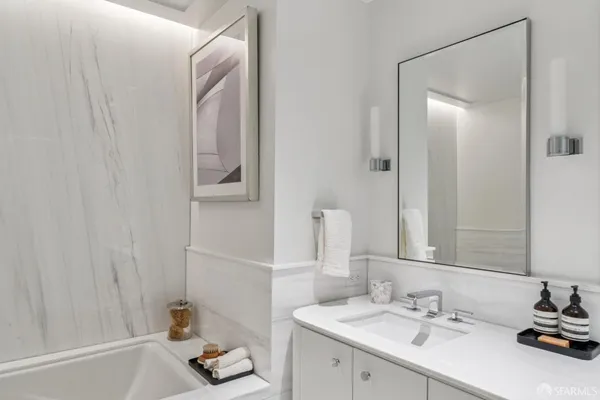 $3,300,000 | 875 California Street, Unit 703, San Francisco, CA 94108