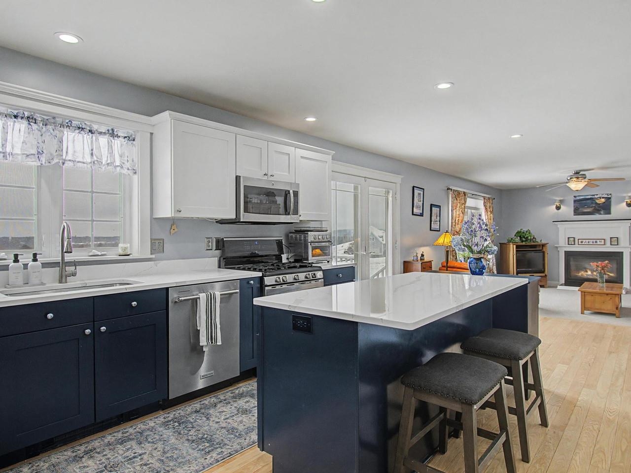 2 Sleepy Hollow Road Essex, VT 05452 - Photo 3 of 53