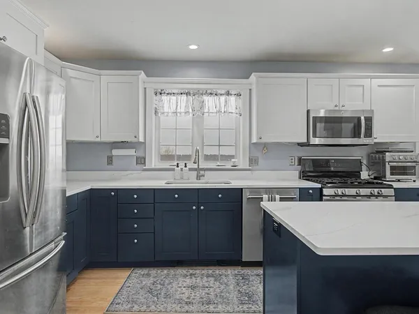 $899,900 | 2 Sleepy Hollow Road, Essex, VT 05452