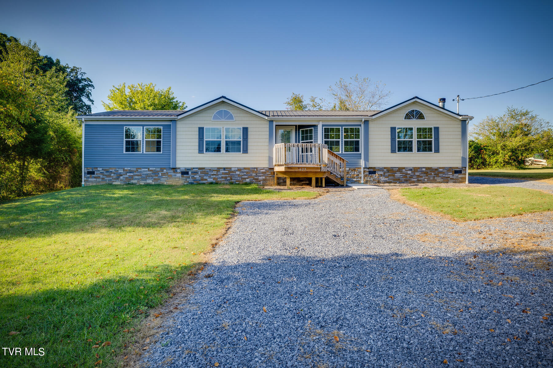 625 Arrowhead Loop Midway, TN 37809 - Photo 2 of 35 001