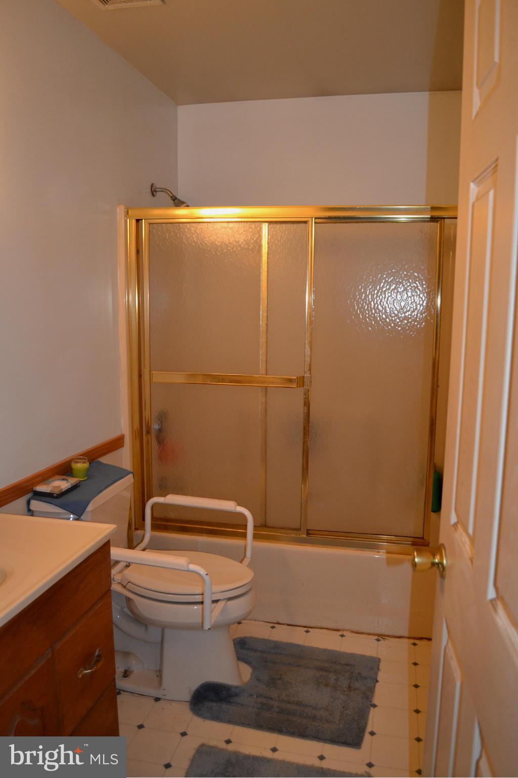 1427 Jackson Road Odenton, MD 21054 - Photo 12 of 29 Bath