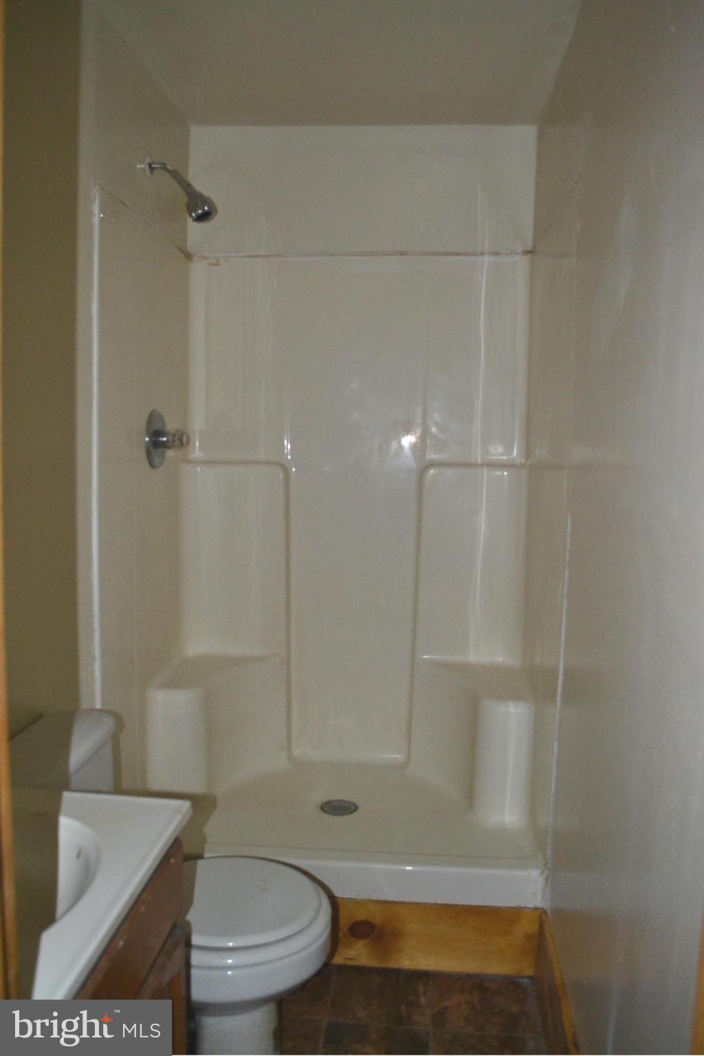 1427 Jackson Road Odenton, MD 21054 - Photo 20 of 29 Bath (Master)
