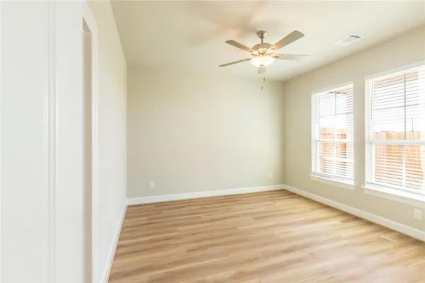 $1,550 | 1016 Tillman Lane, East Bernard, TX 77435