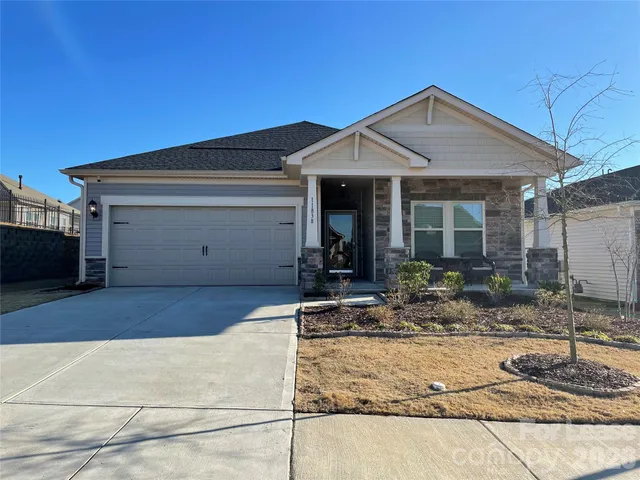 $2,500 | 11838 Red Leaf Drive, Charlotte, NC 28215