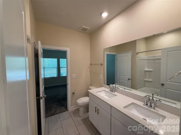 $2,400 | 11838 Red Leaf Drive, Charlotte, NC 28215