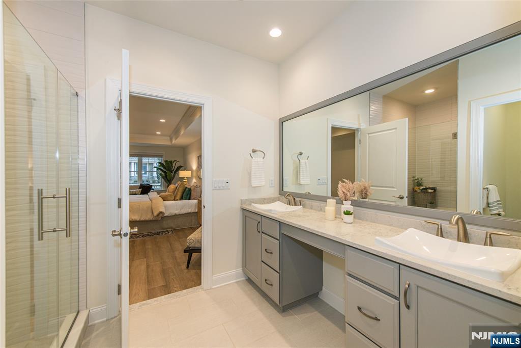 28 Spring Wolf Trail Franklin Lakes, NJ 07417 - Photo 11 of 27