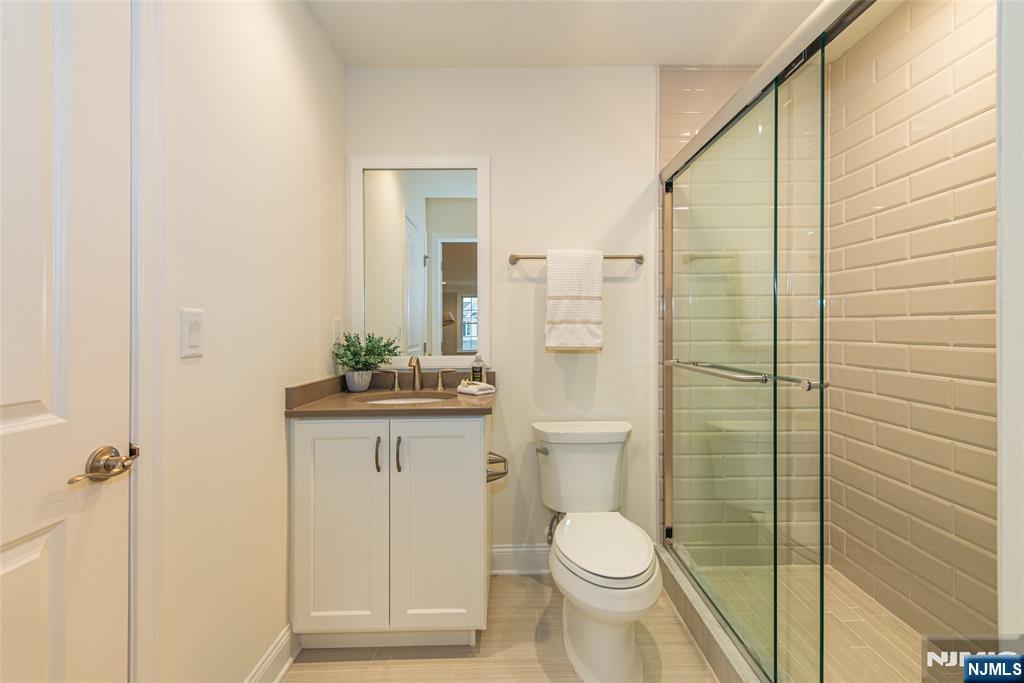 28 Spring Wolf Trail Franklin Lakes, NJ 07417 - Photo 18 of 27