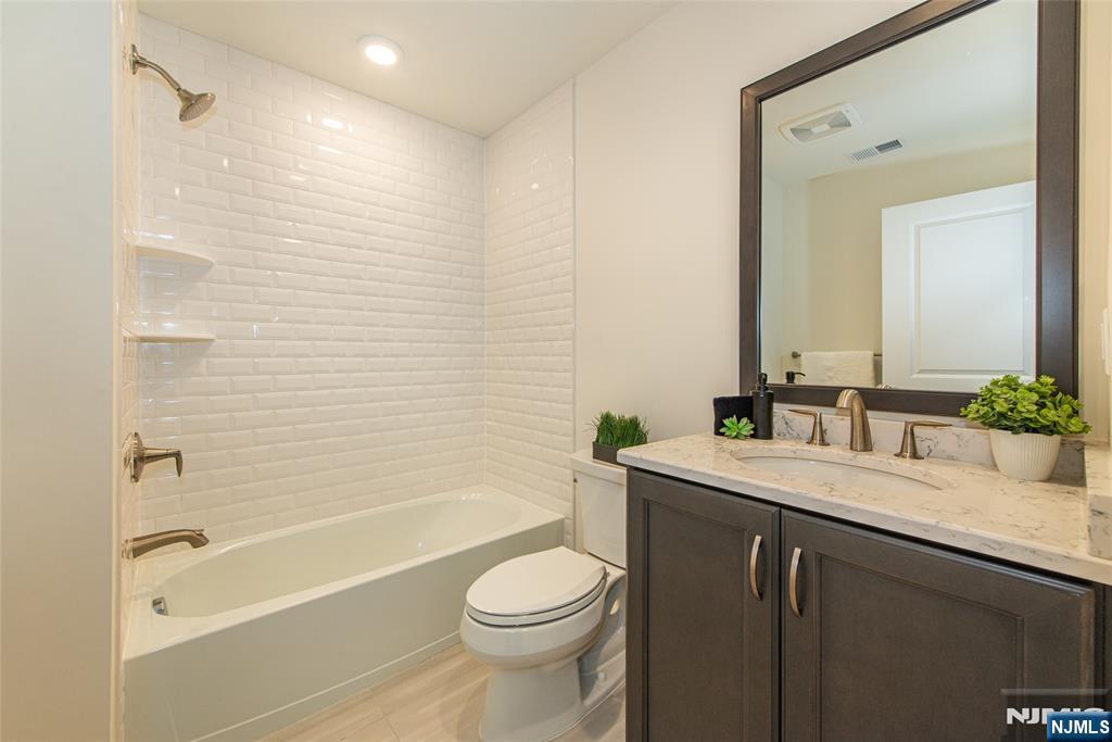 28 Spring Wolf Trail Franklin Lakes, NJ 07417 - Photo 20 of 27