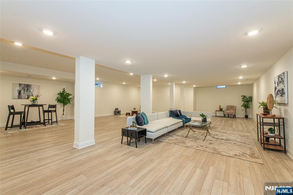 28 Spring Wolf Trail Franklin Lakes, NJ 07417 - Photo 21 of 27