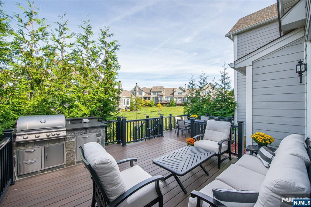 28 Spring Wolf Trail Franklin Lakes, NJ 07417 - Photo 22 of 27