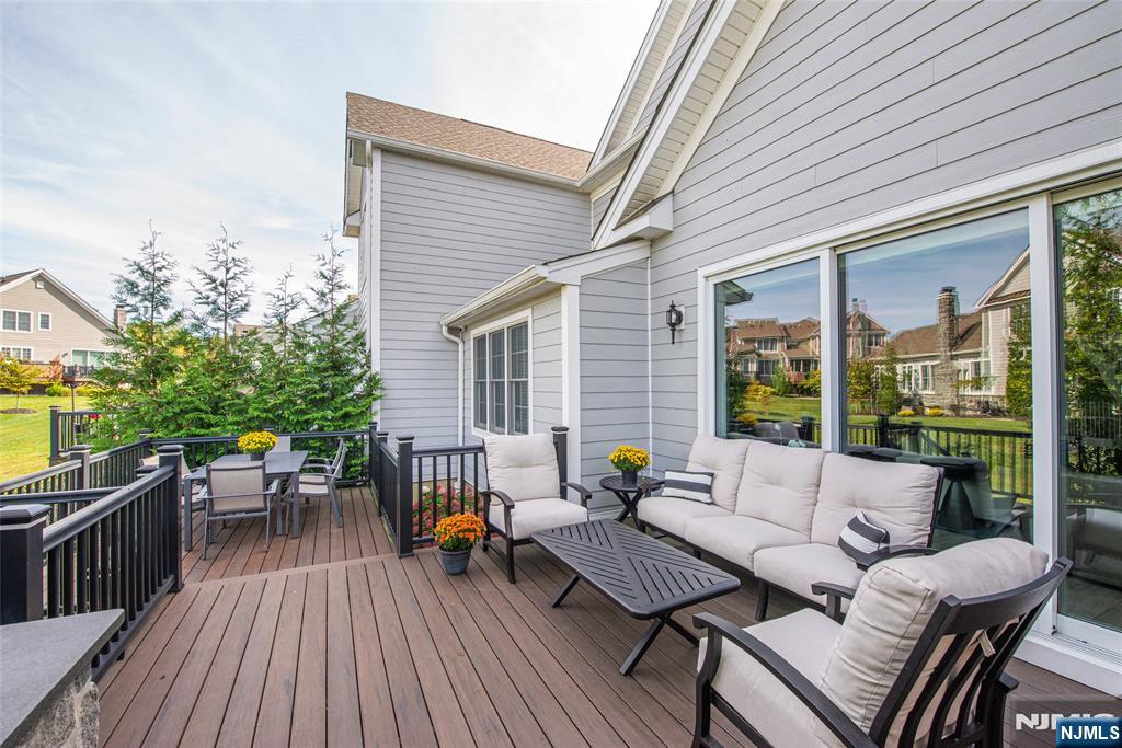 28 Spring Wolf Trail Franklin Lakes, NJ 07417 - Photo 23 of 27