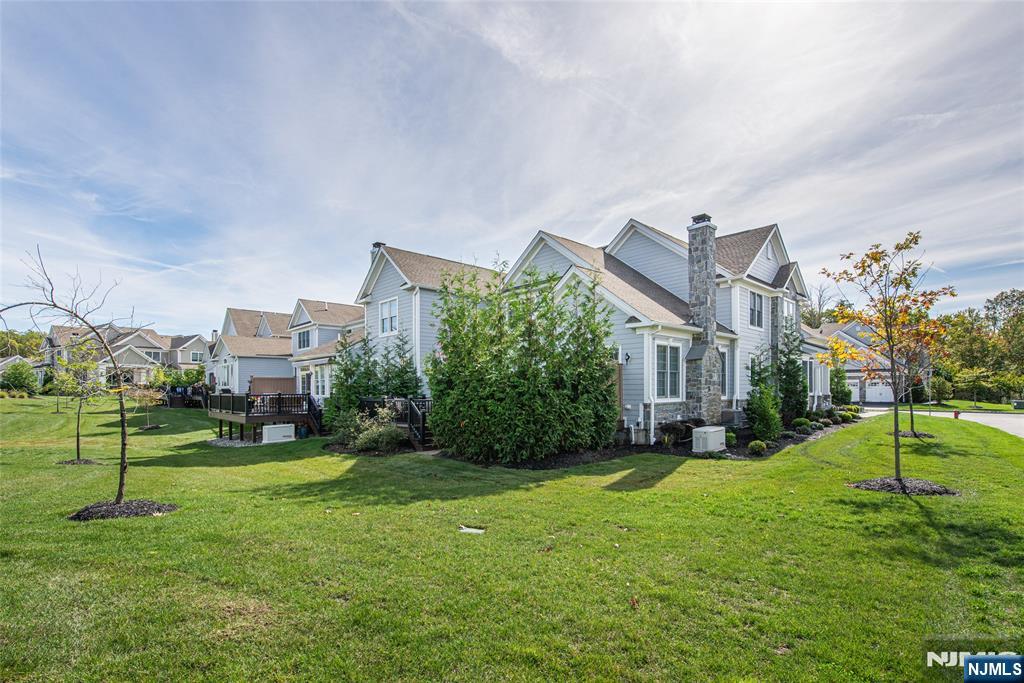 28 Spring Wolf Trail Franklin Lakes, NJ 07417 - Photo 24 of 27