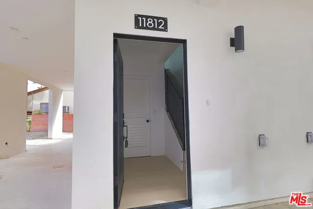 $5,945,000 | 11810 Gilmore Street, North Hollywood, CA 91606