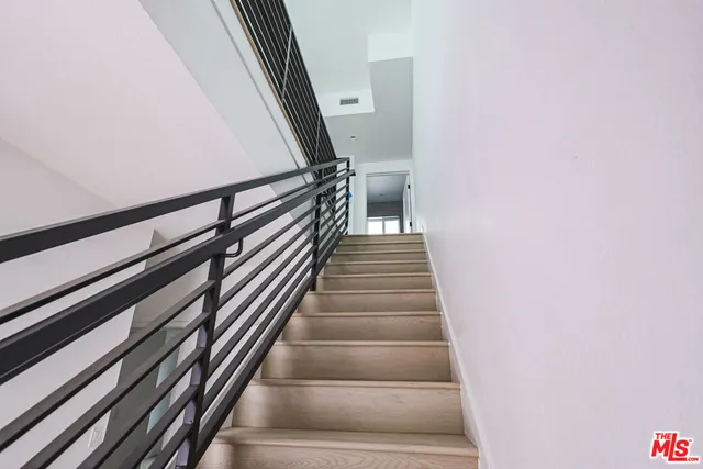 $5,945,000 | 11810 Gilmore Street, North Hollywood, CA 91606