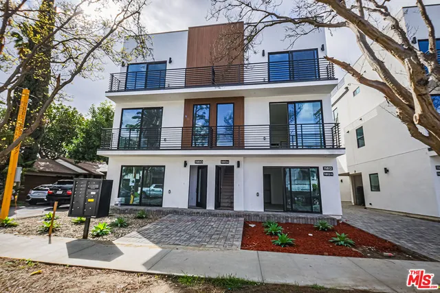 $5,945,000 | 11810 Gilmore Street, North Hollywood, CA 91606