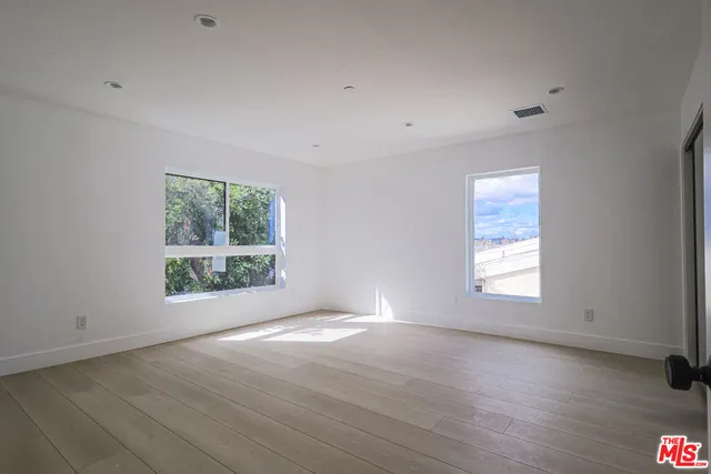 $5,945,000 | 11810 Gilmore Street, North Hollywood, CA 91606