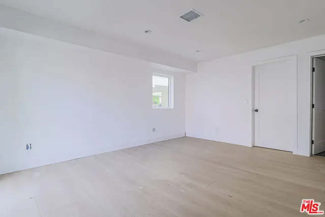 $5,945,000 | 11810 Gilmore Street, North Hollywood, CA 91606