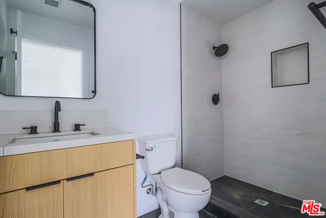 $5,945,000 | 11810 Gilmore Street, North Hollywood, CA 91606