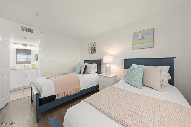 $599,999 | 3233 Tennis Villas, Captiva, FL 33924