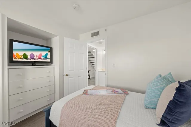 $599,999 | 3233 Tennis Villas, Captiva, FL 33924