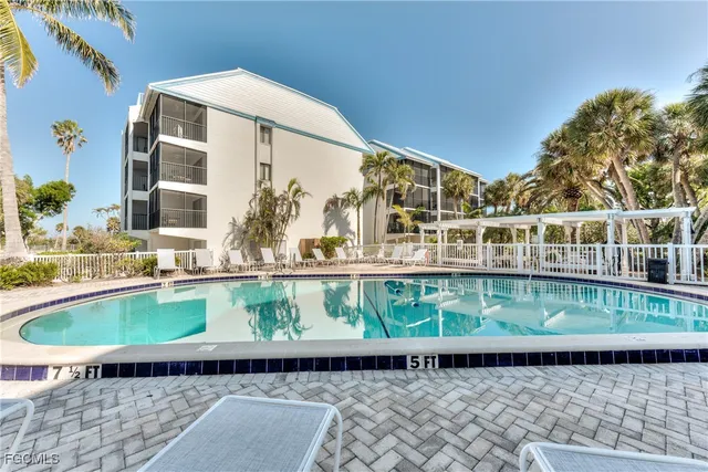 $599,999 | 3233 Tennis Villas, Captiva, FL 33924